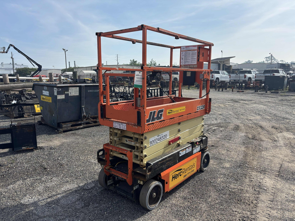 2019 JLG 1932R-6