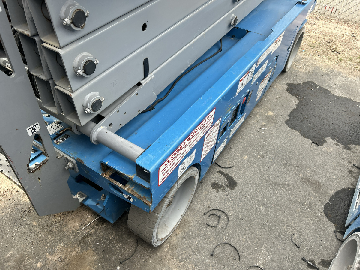 2018 Genie GS-3246-8
