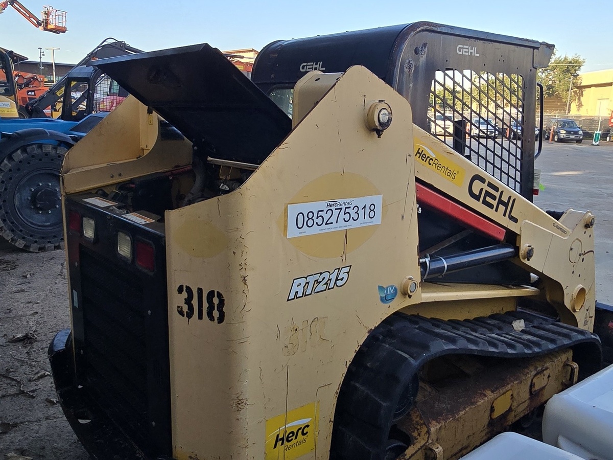 2019 Gehl RT215-2