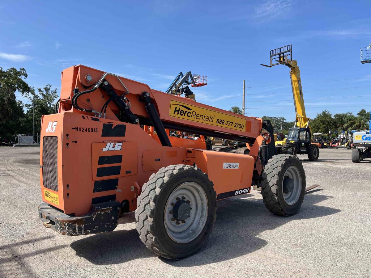 2019 SkyTrak 6042-5