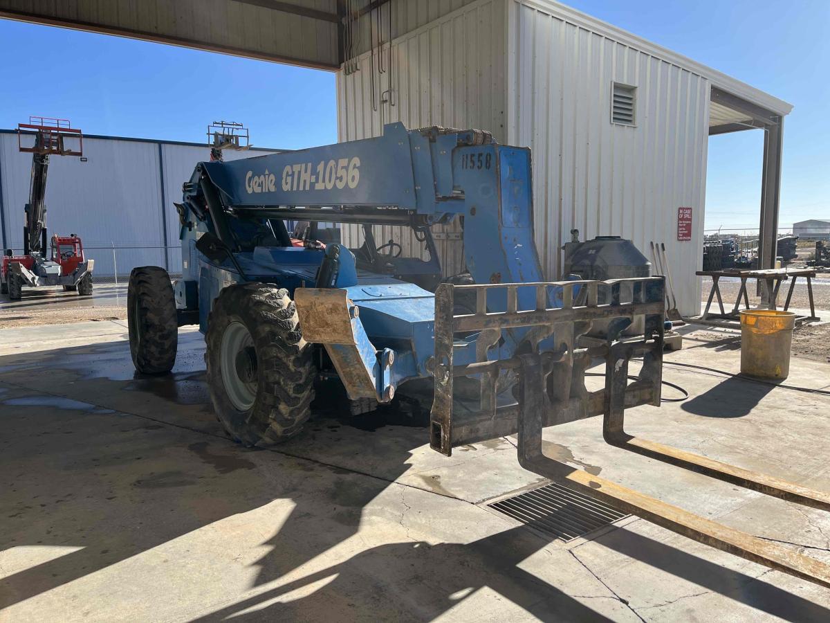 2021 Genie GTH-1056