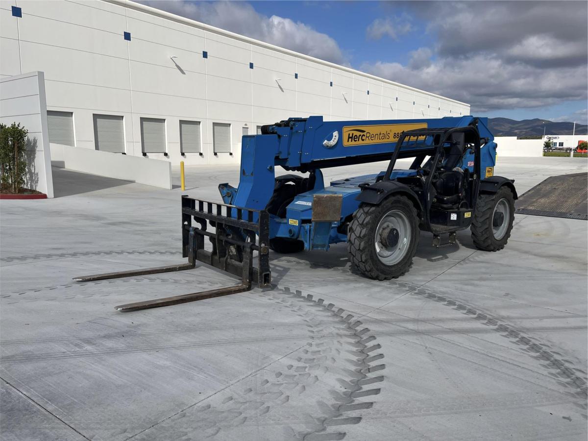 2017 Genie GTH-1056-4