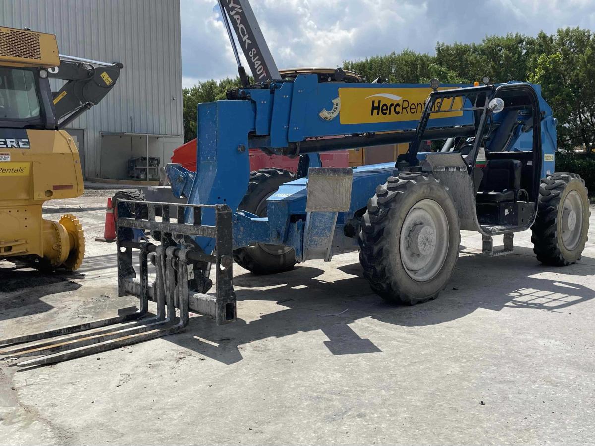2017 Genie GTH-1056