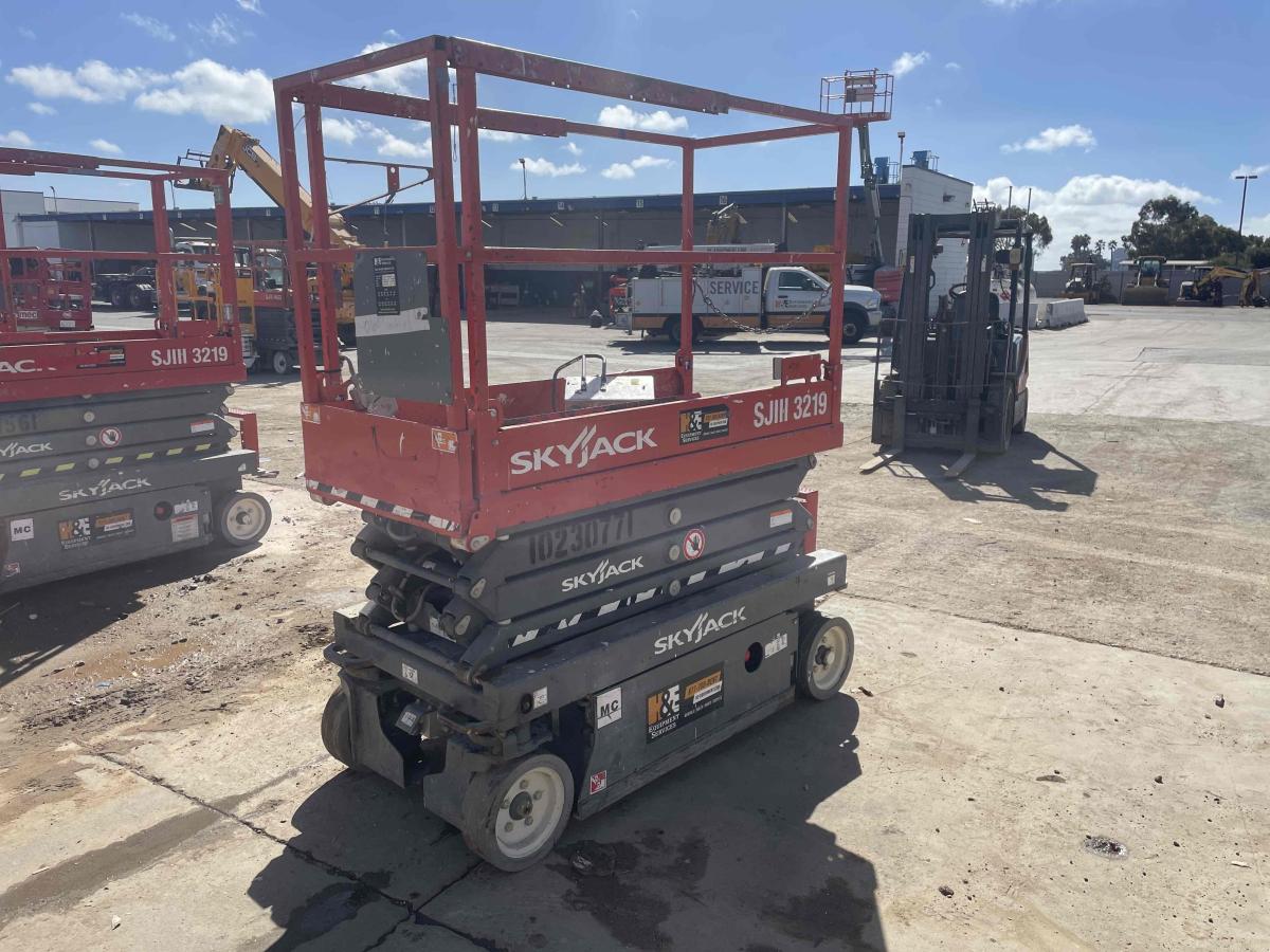 2017 Skyjack SJ3219