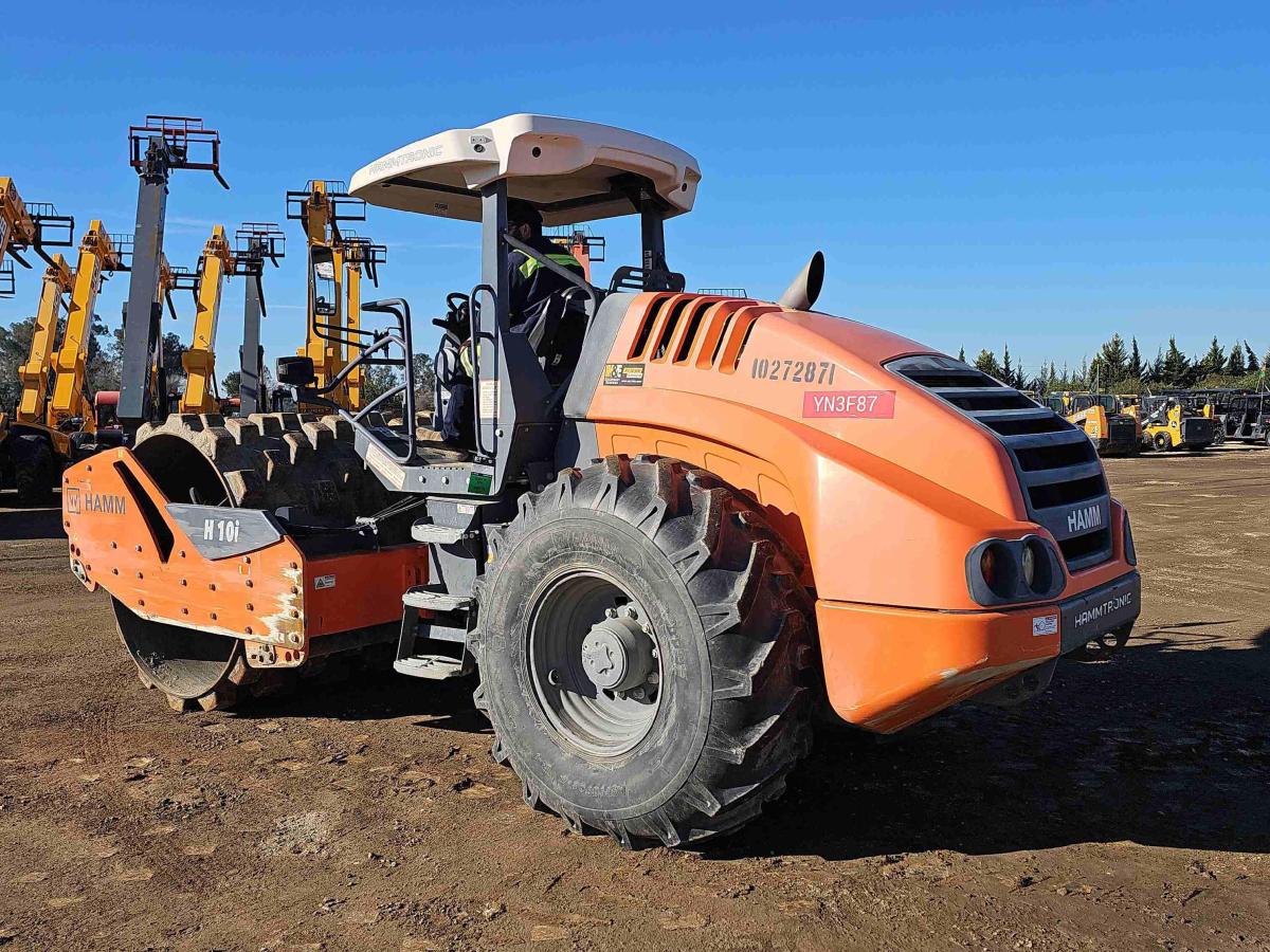 2019 Hamm H10iP