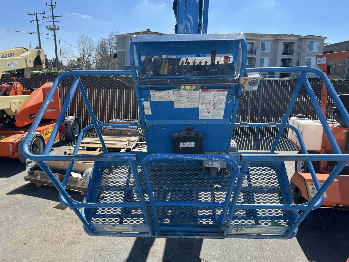 2014 Genie Z-45/25J-9