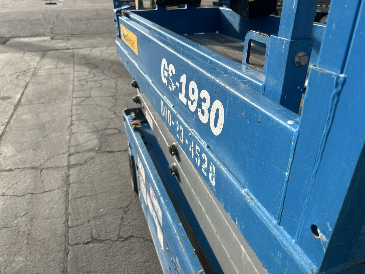 2018 Genie GS-1930-28