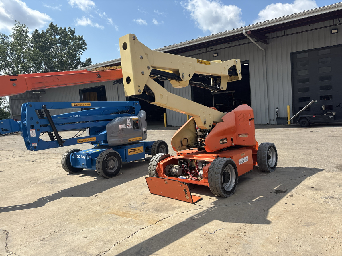 2018 JLG E450AJ-4