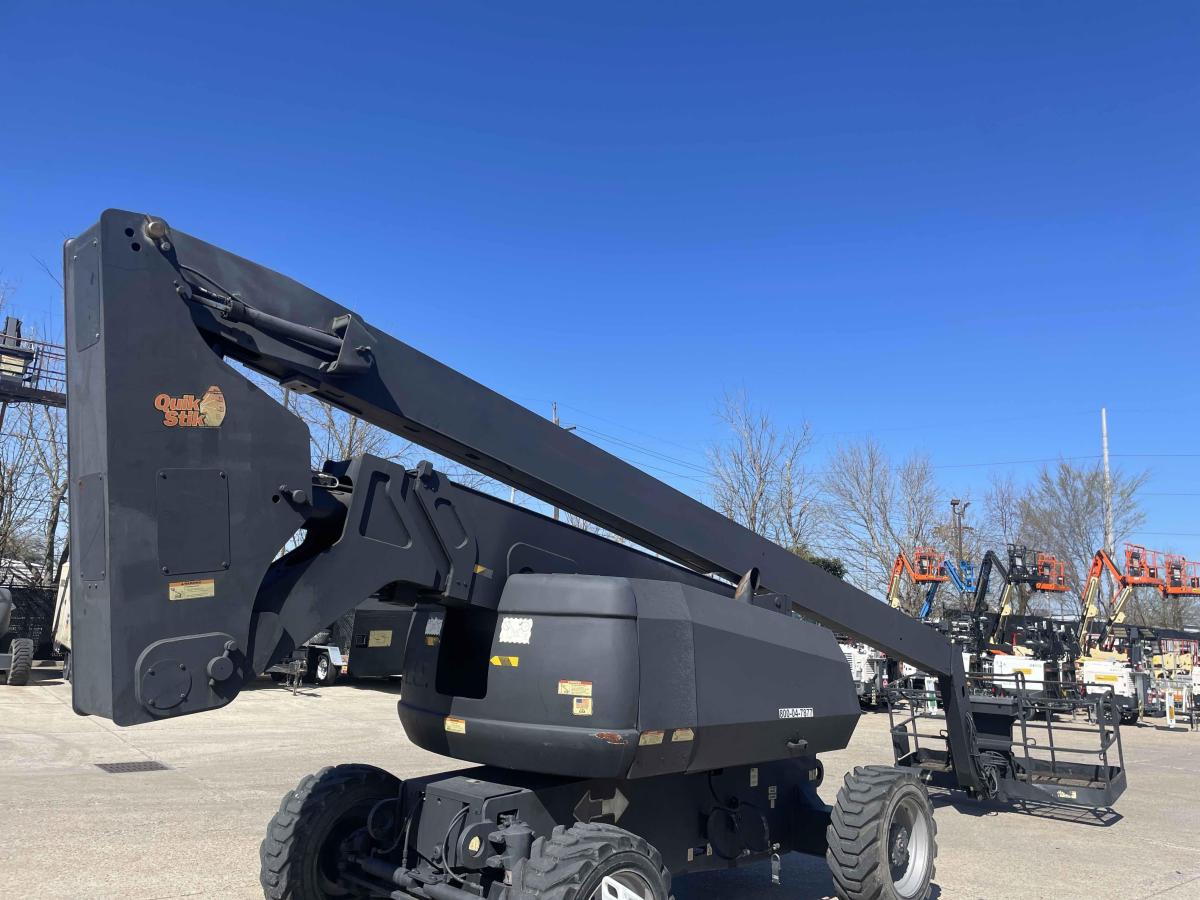 2015 JLG 800A
