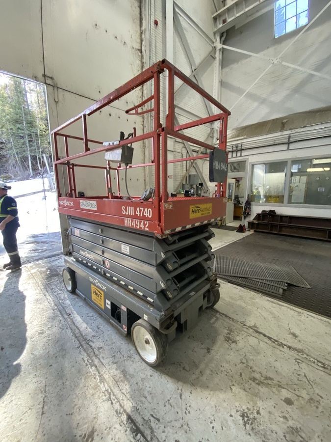 2018 Skyjack SJ4740-4