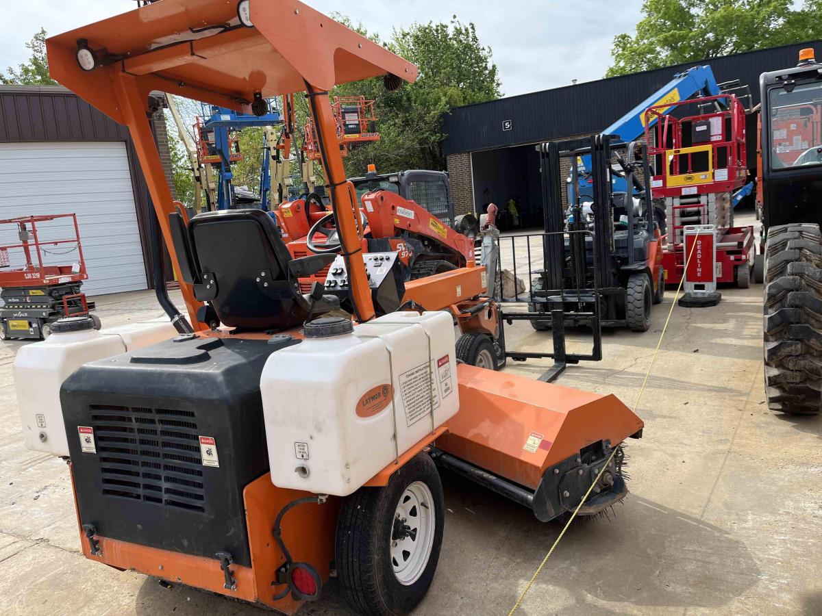 2021 LayMor SM300