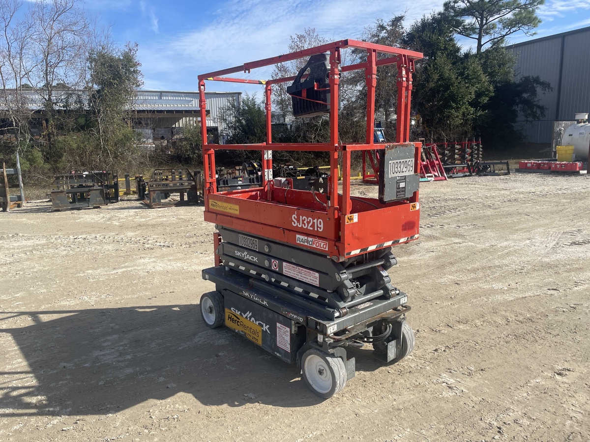 2021 Skyjack SJ3219