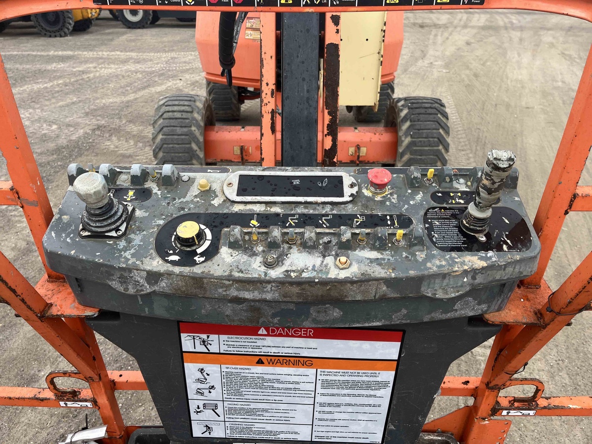 2016 JLG 450AJ-9