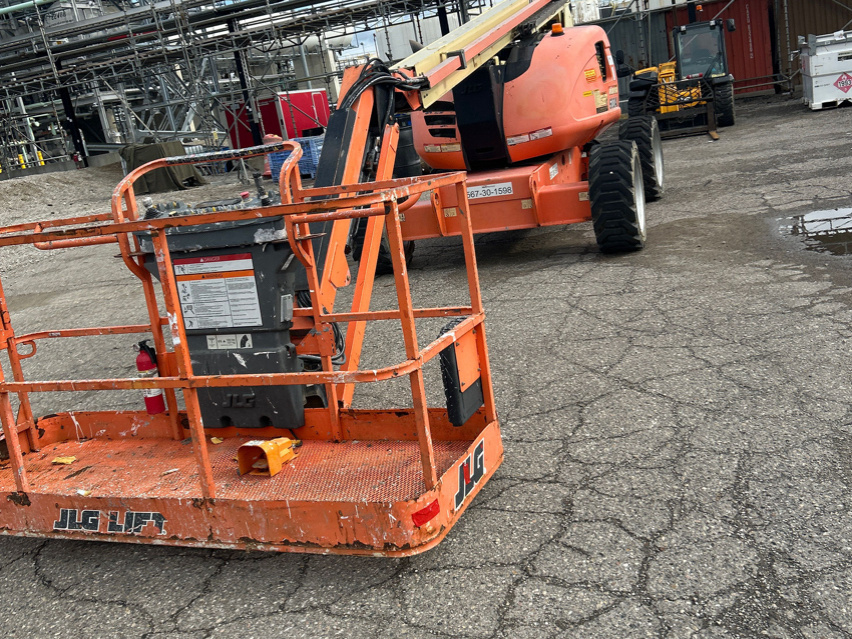 2015 JLG 600AJ-2