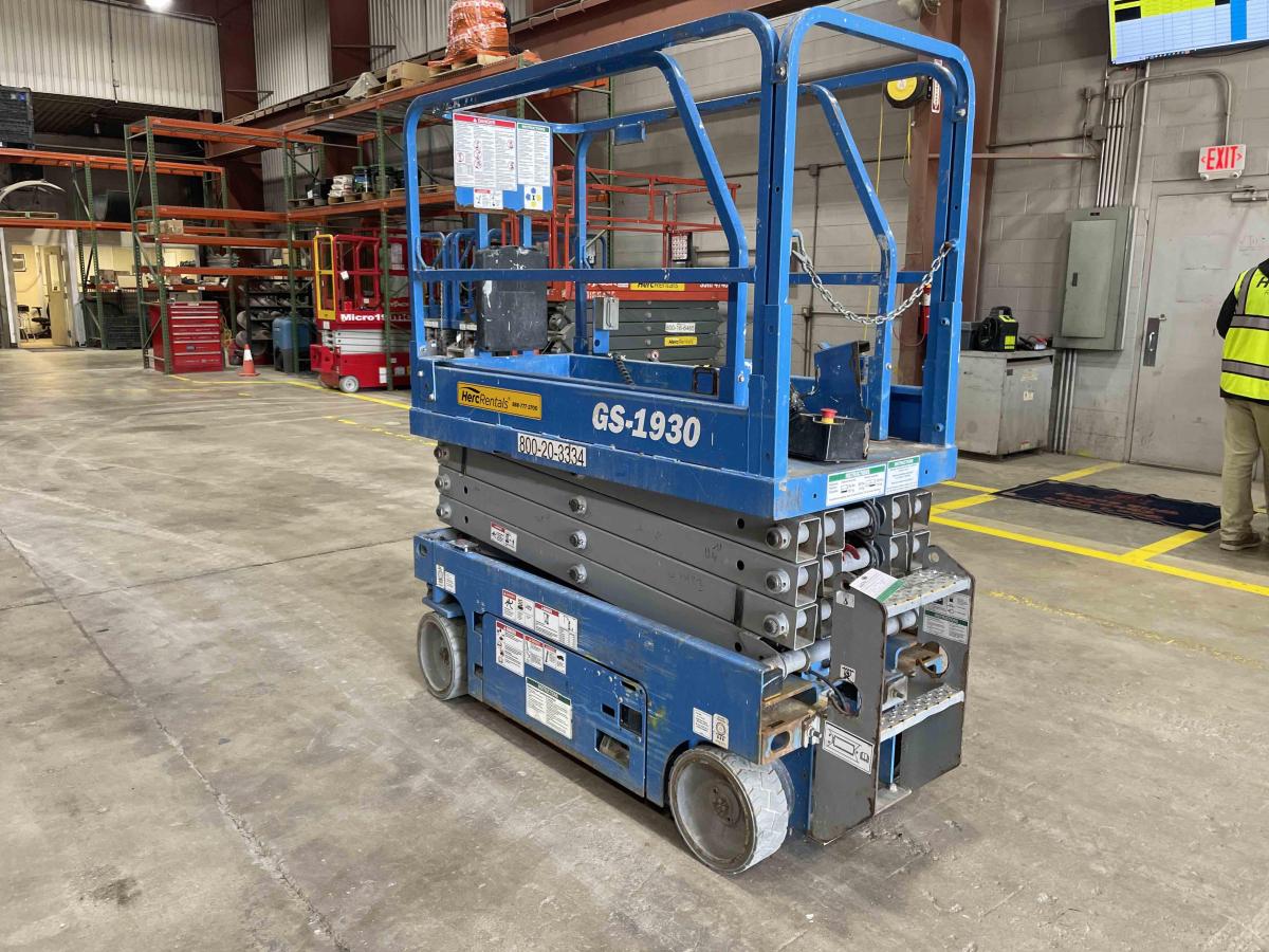 2018 Genie GS-1930
