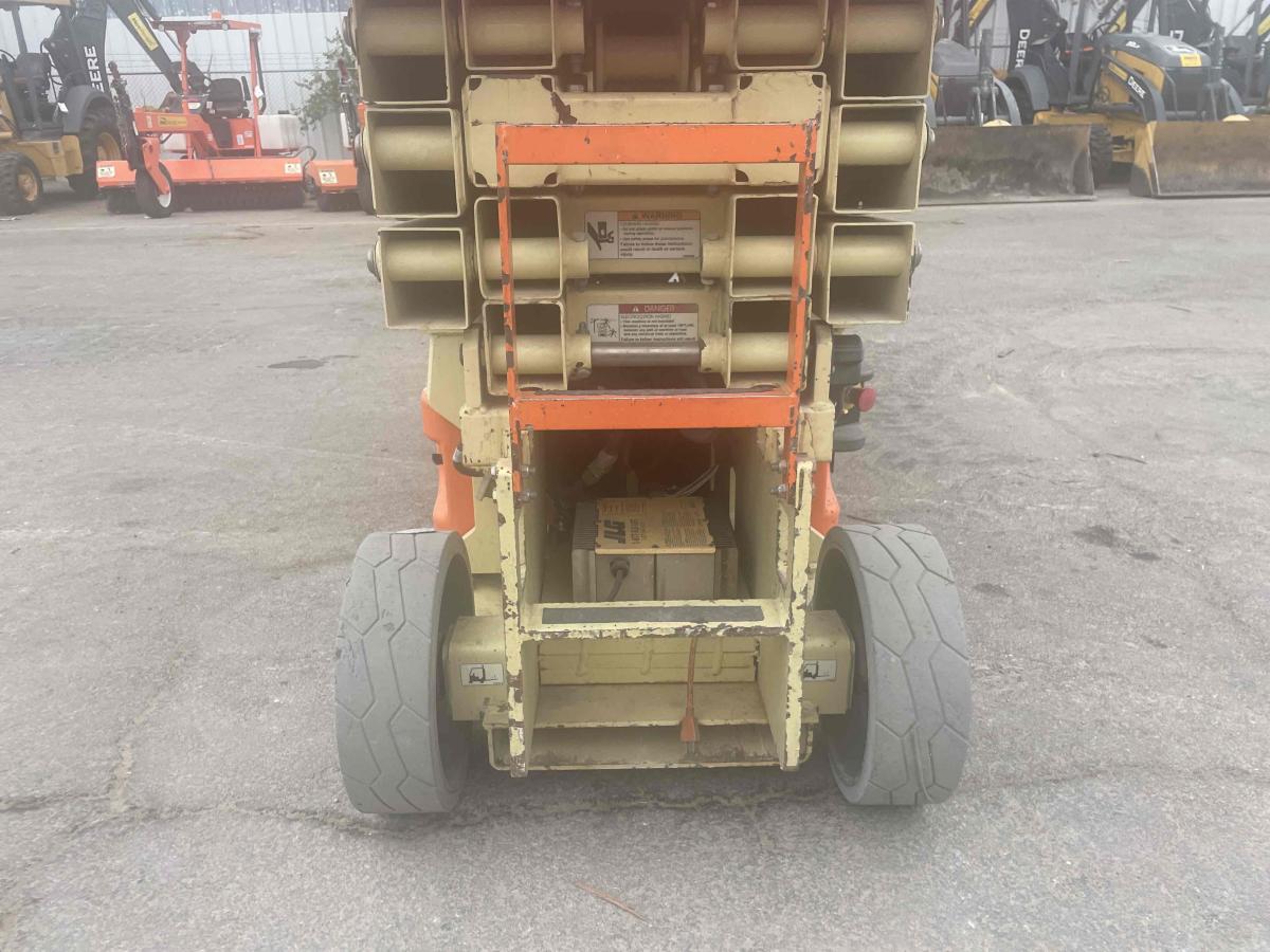 2016 JLG 2632ES