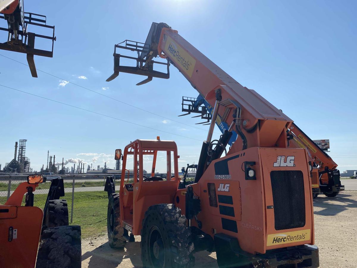 2018 SkyTrak 10042