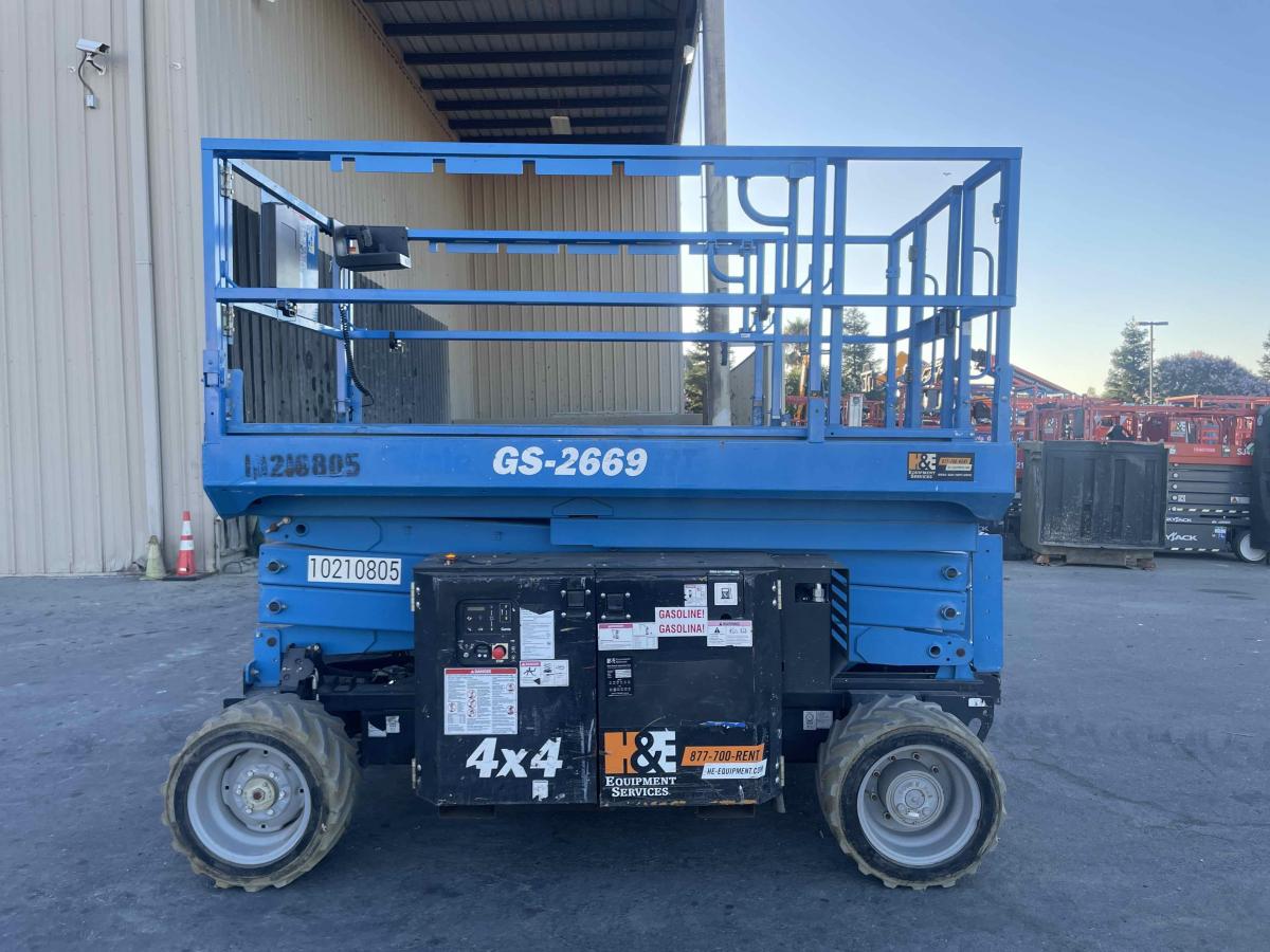 2017 Genie GS-2669 RT