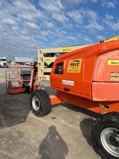 2017 JLG 450AJ-4