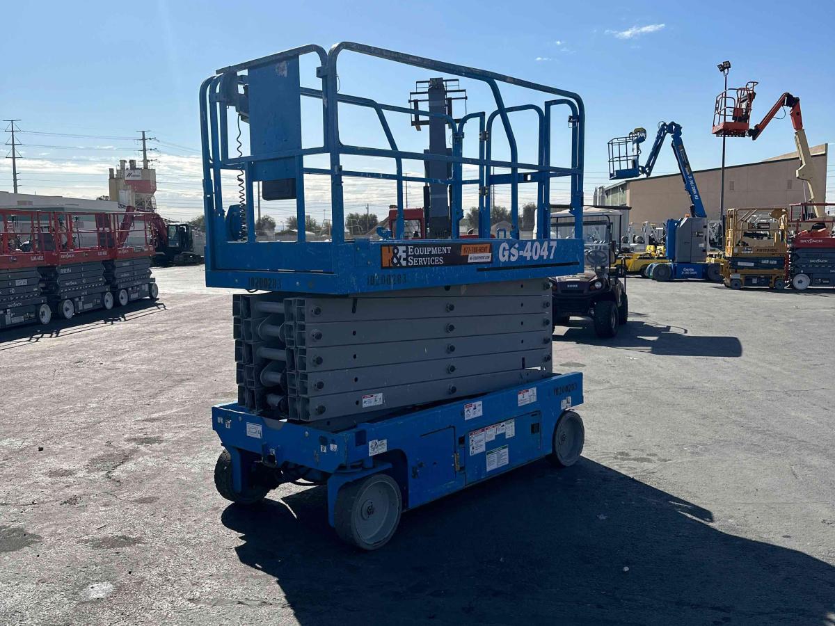 2016 Genie GS-4047