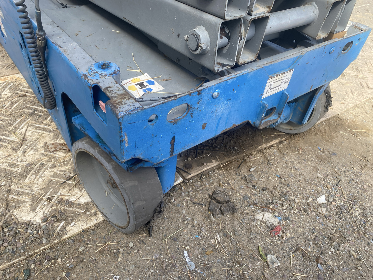 2016 Genie GS-3246-20