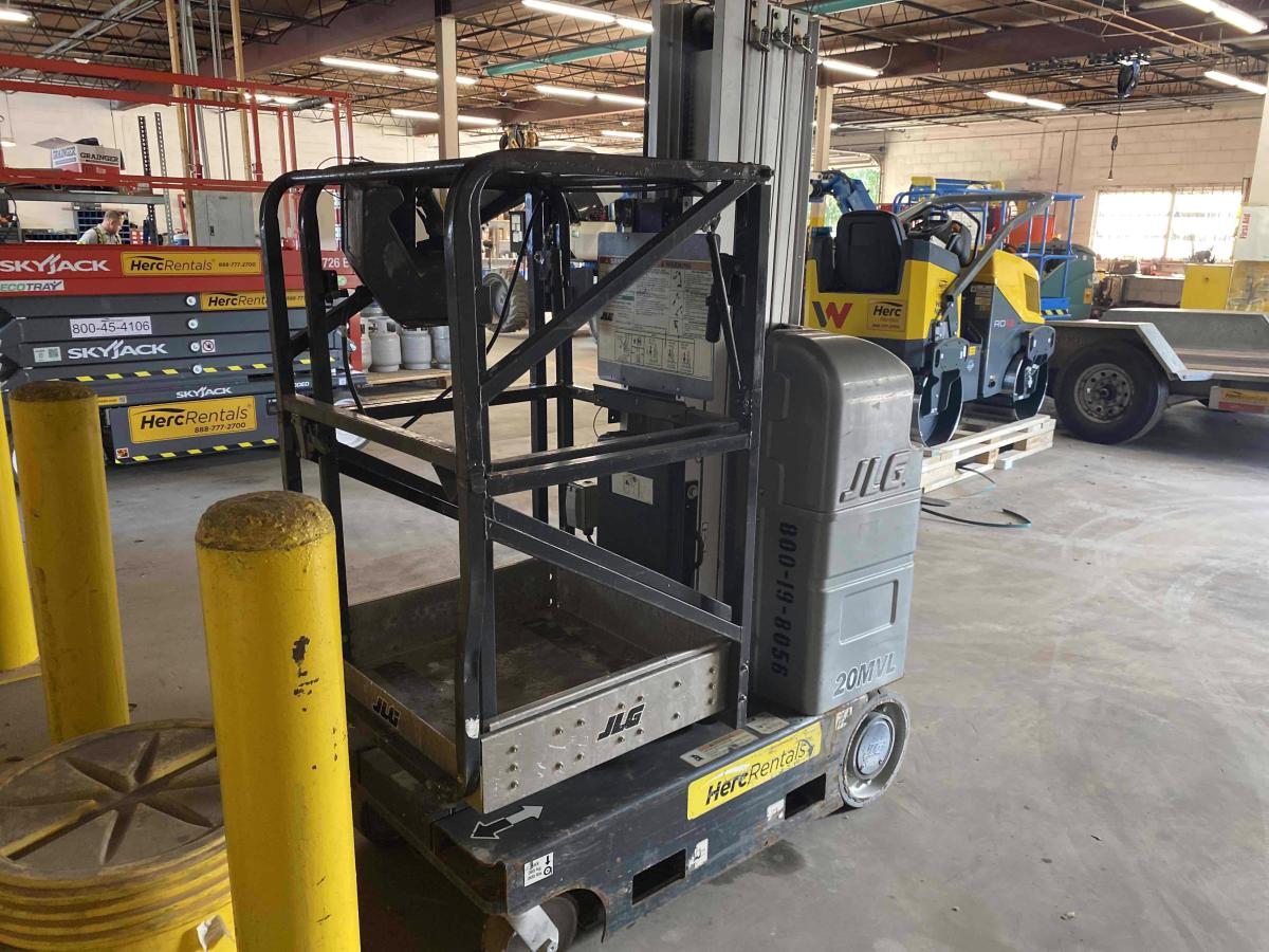 2018 JLG 20MVL