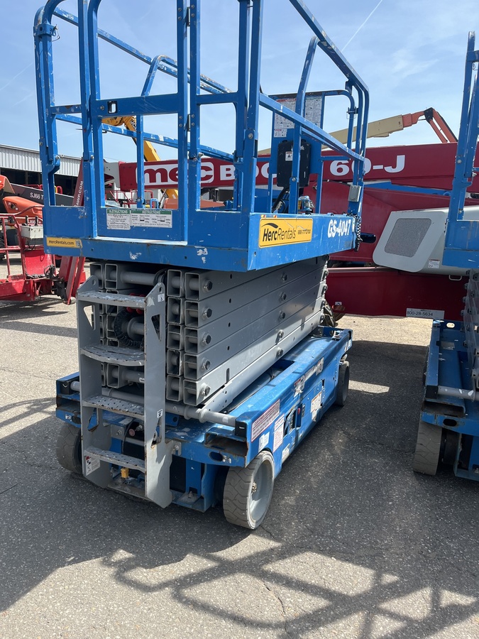2018 Genie GS-4047-2