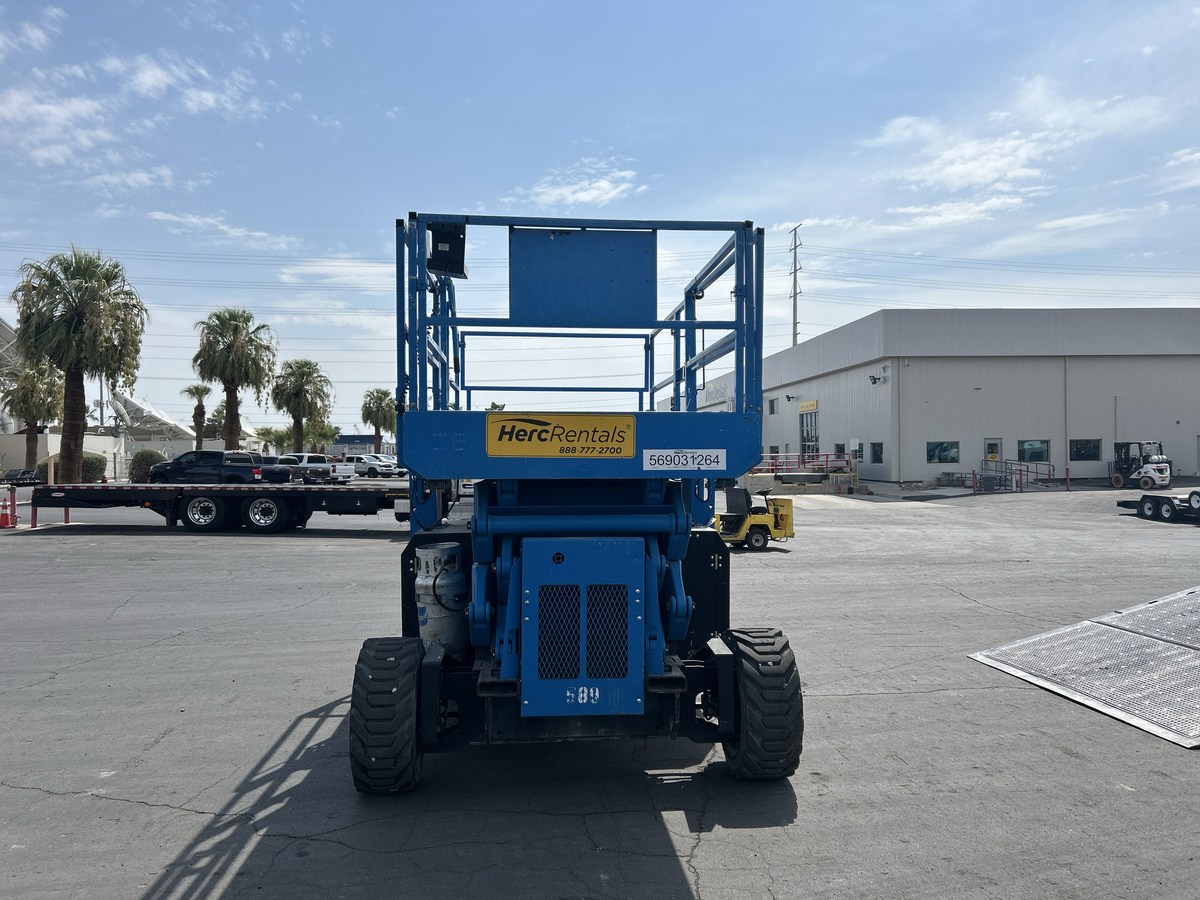 2016 Genie GS-4390 RT-2