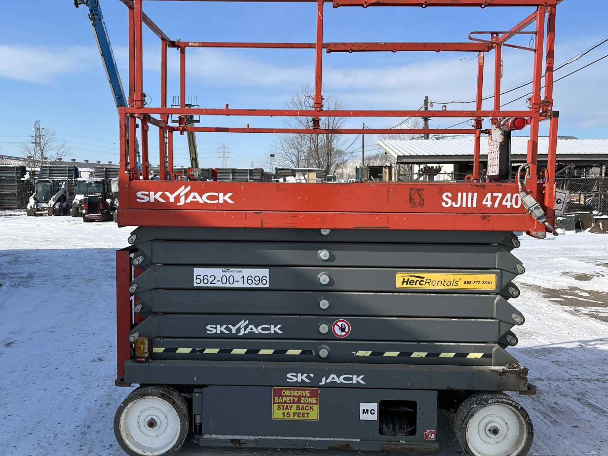 2019 Skyjack SJ4740