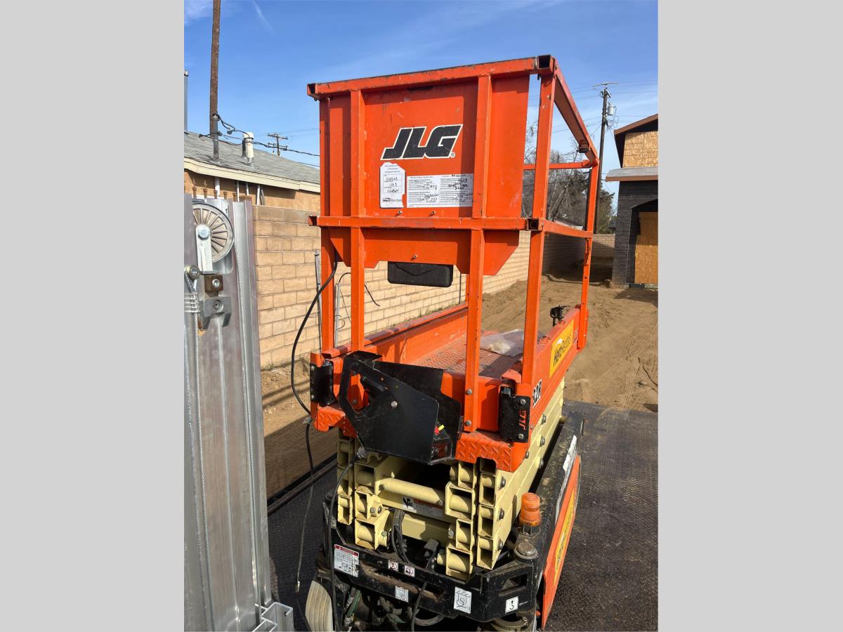 2018 JLG 1932R-4