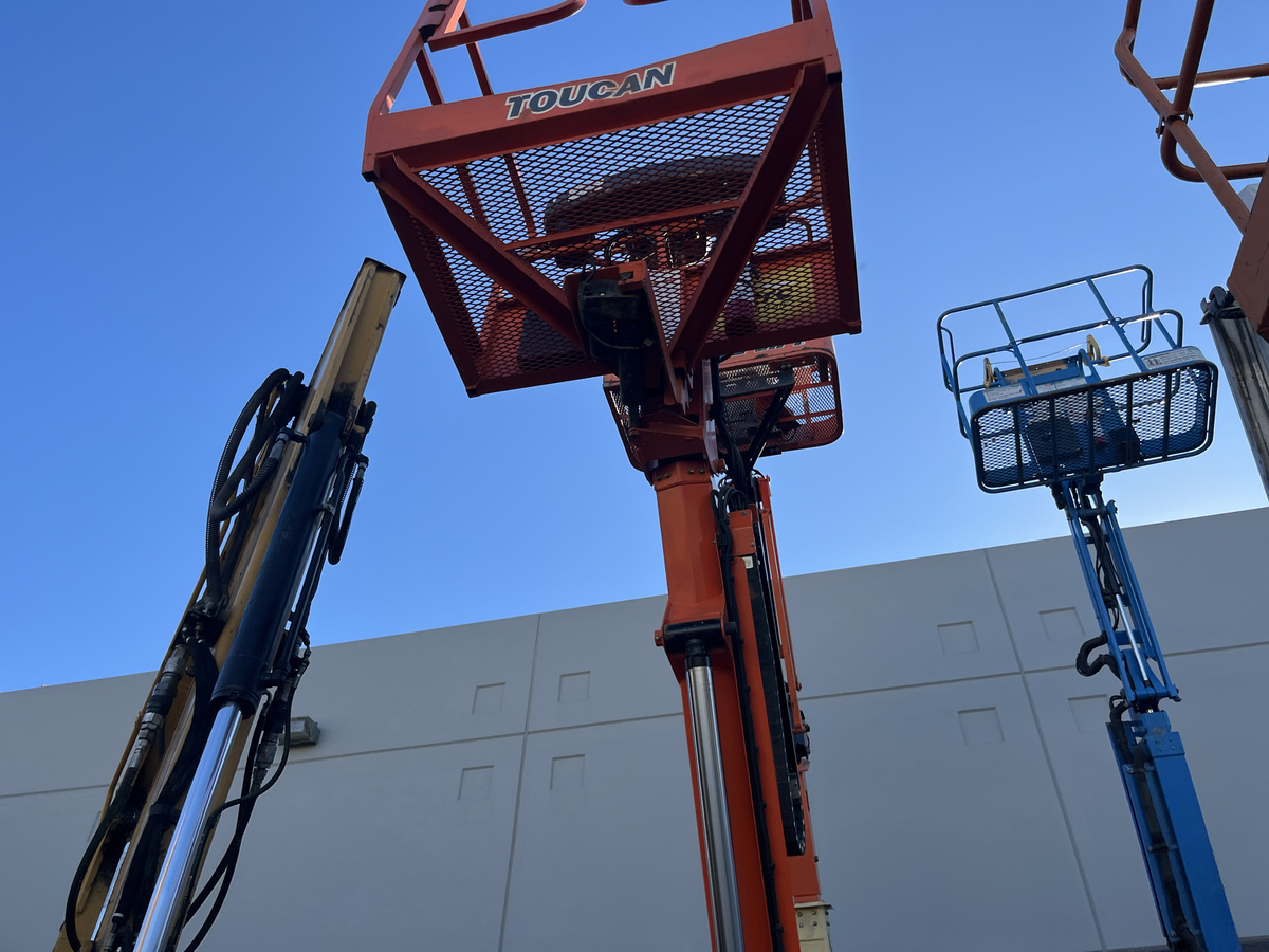 2019 JLG Toucan 32E-3
