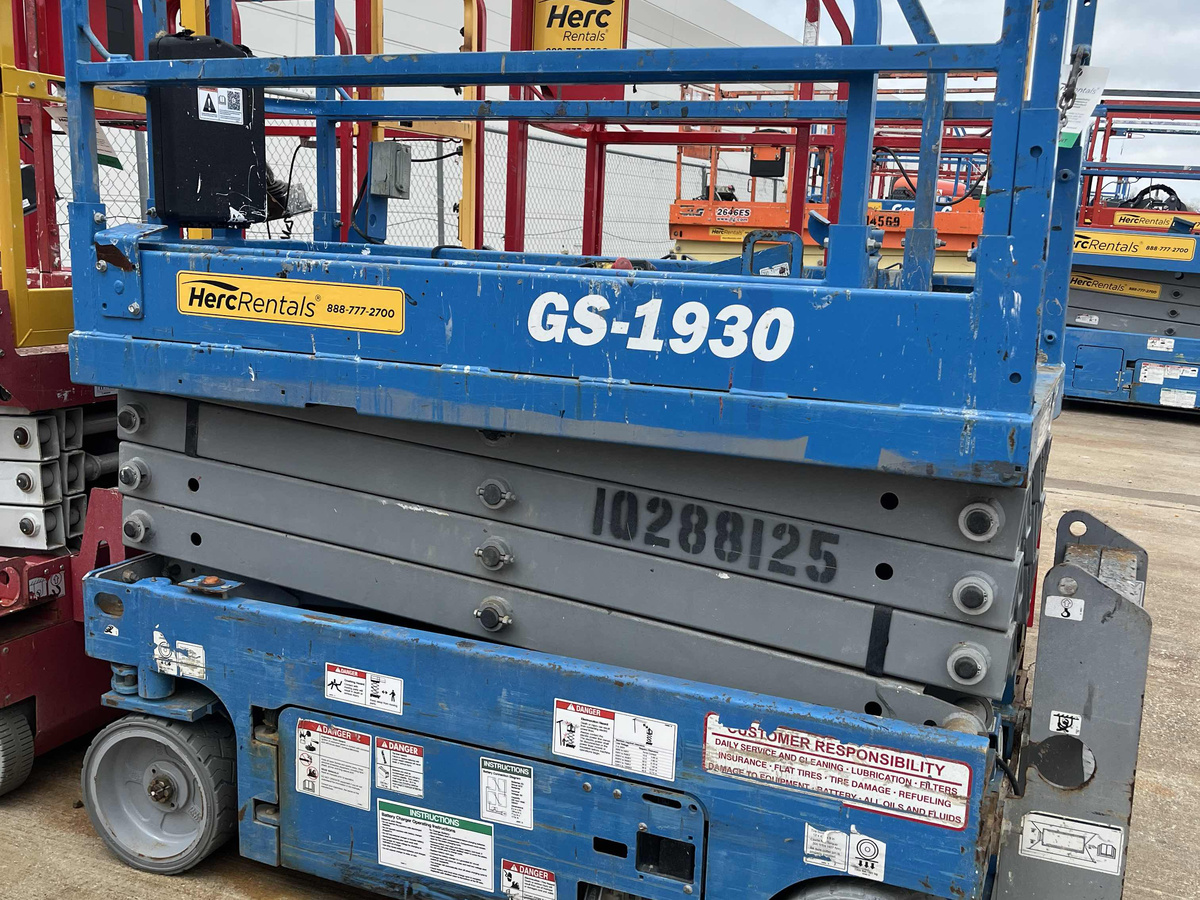 2019 Genie GS-1930