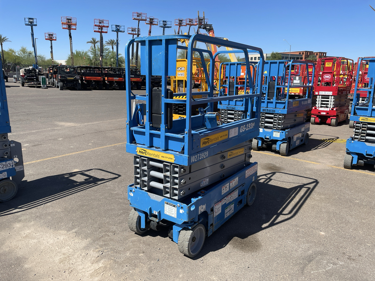 2019 Genie GS-1930