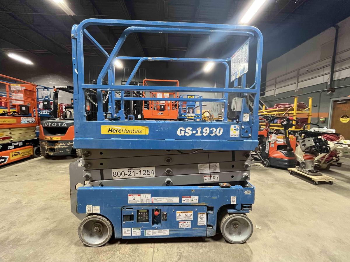 2018 Genie GS-1930