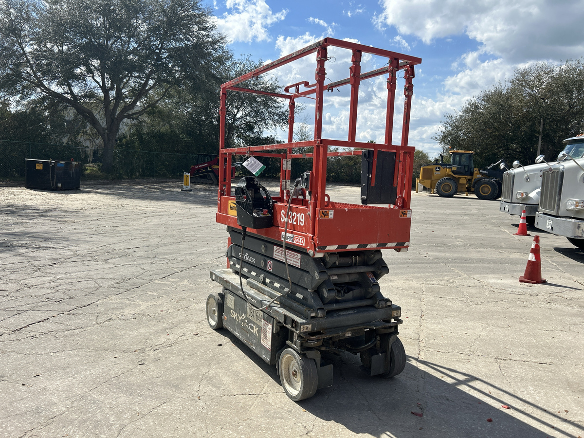 2021 Skyjack SJ3219-2
