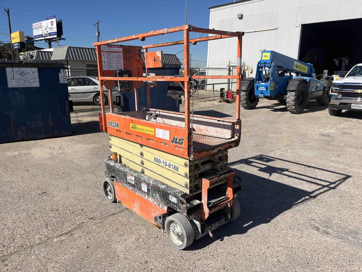 2018 JLG 1932R