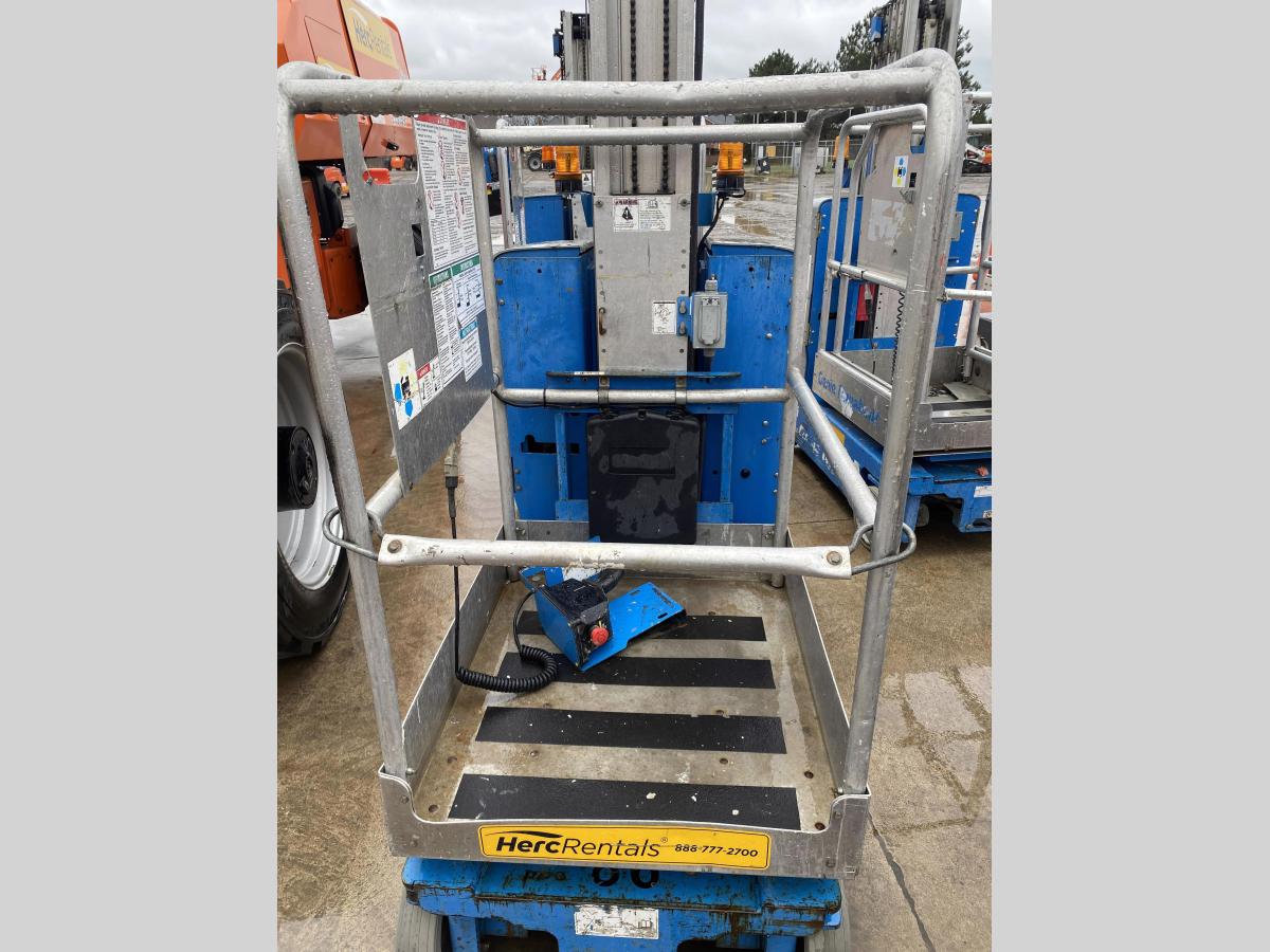 2011 Genie GR-20