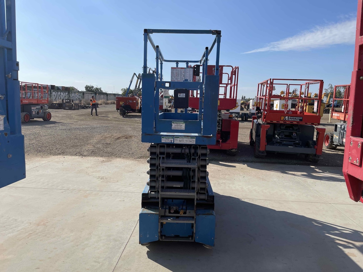 2017 Genie GS-3232-5