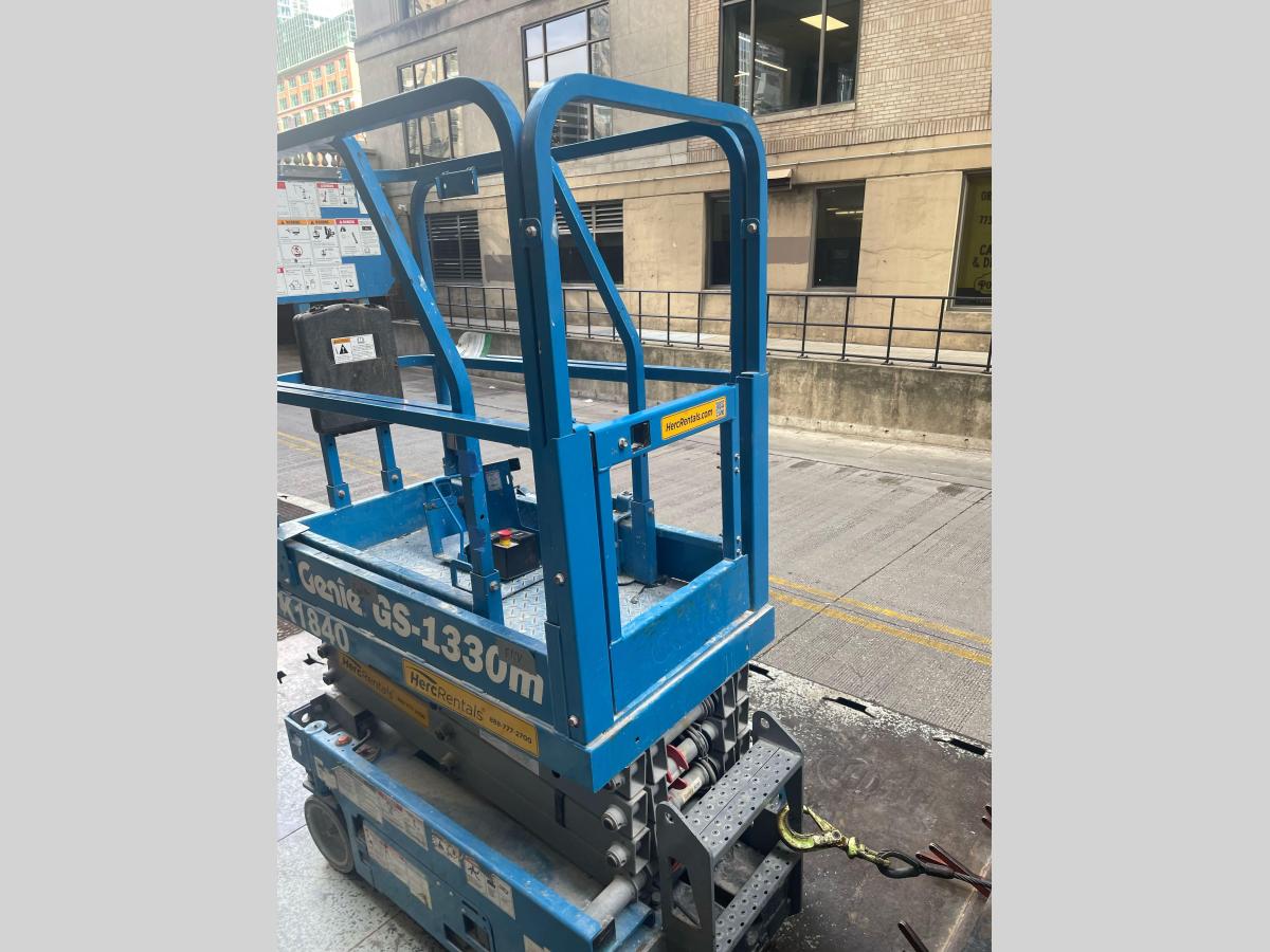 2019 Genie GS1330M