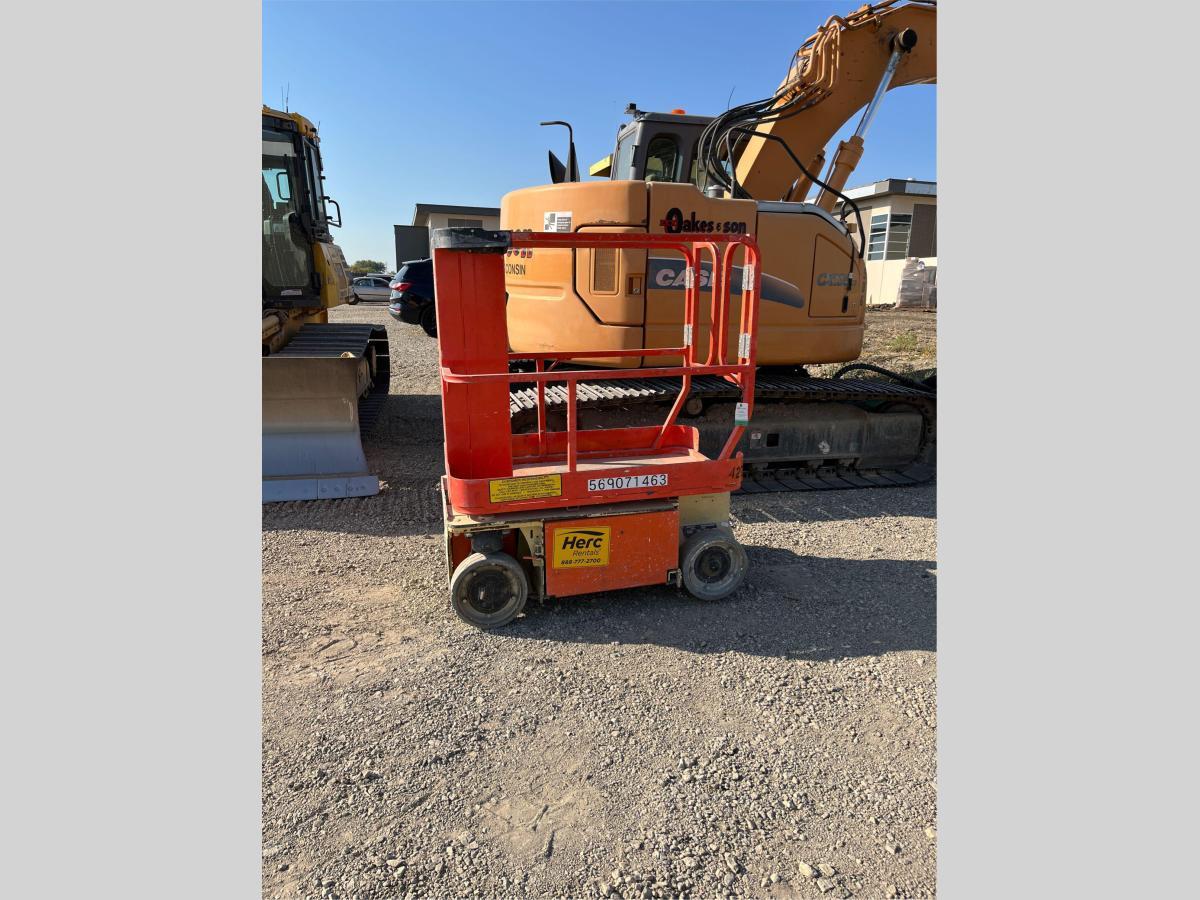 2014 JLG 1230ES