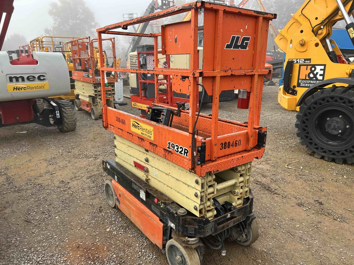 2018 JLG 1932R-3