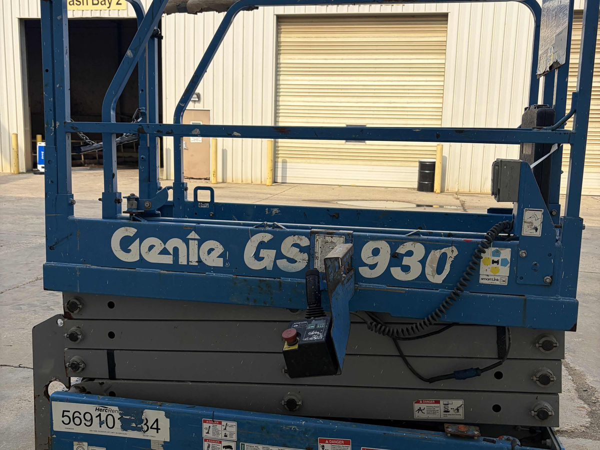 2018 Genie GS-1930