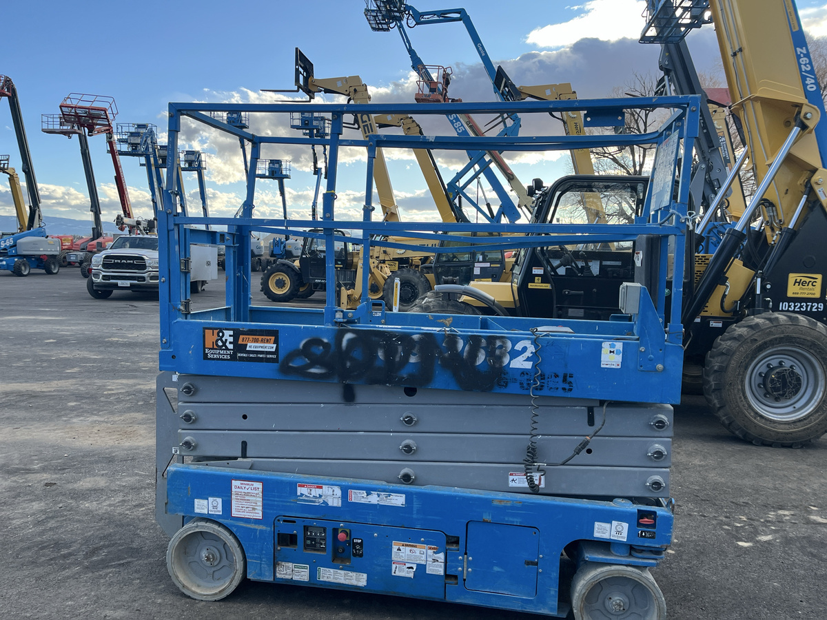 2017 Genie GS-2632-5