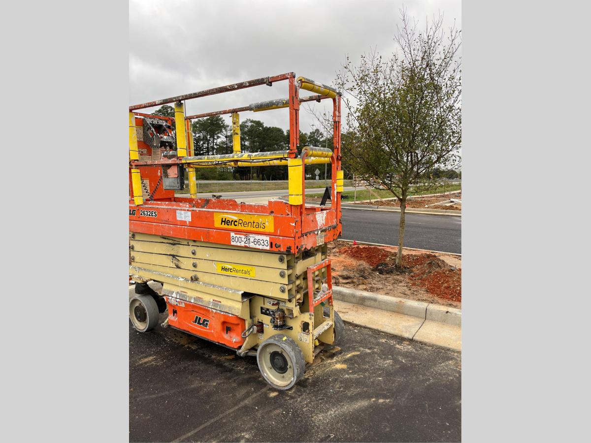 2018 JLG 2632ES