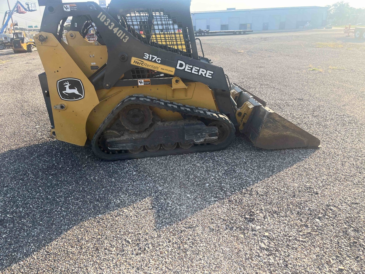 2021 John Deere 317G-9