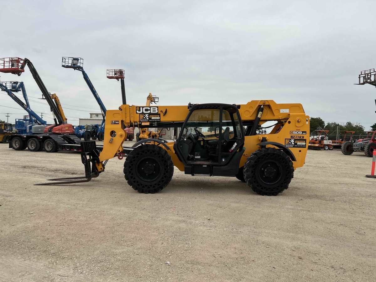 2018 JCB 509-42-7