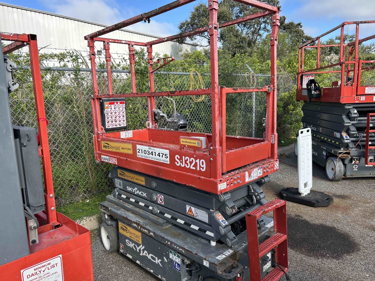 2021 Skyjack SJ3219-2
