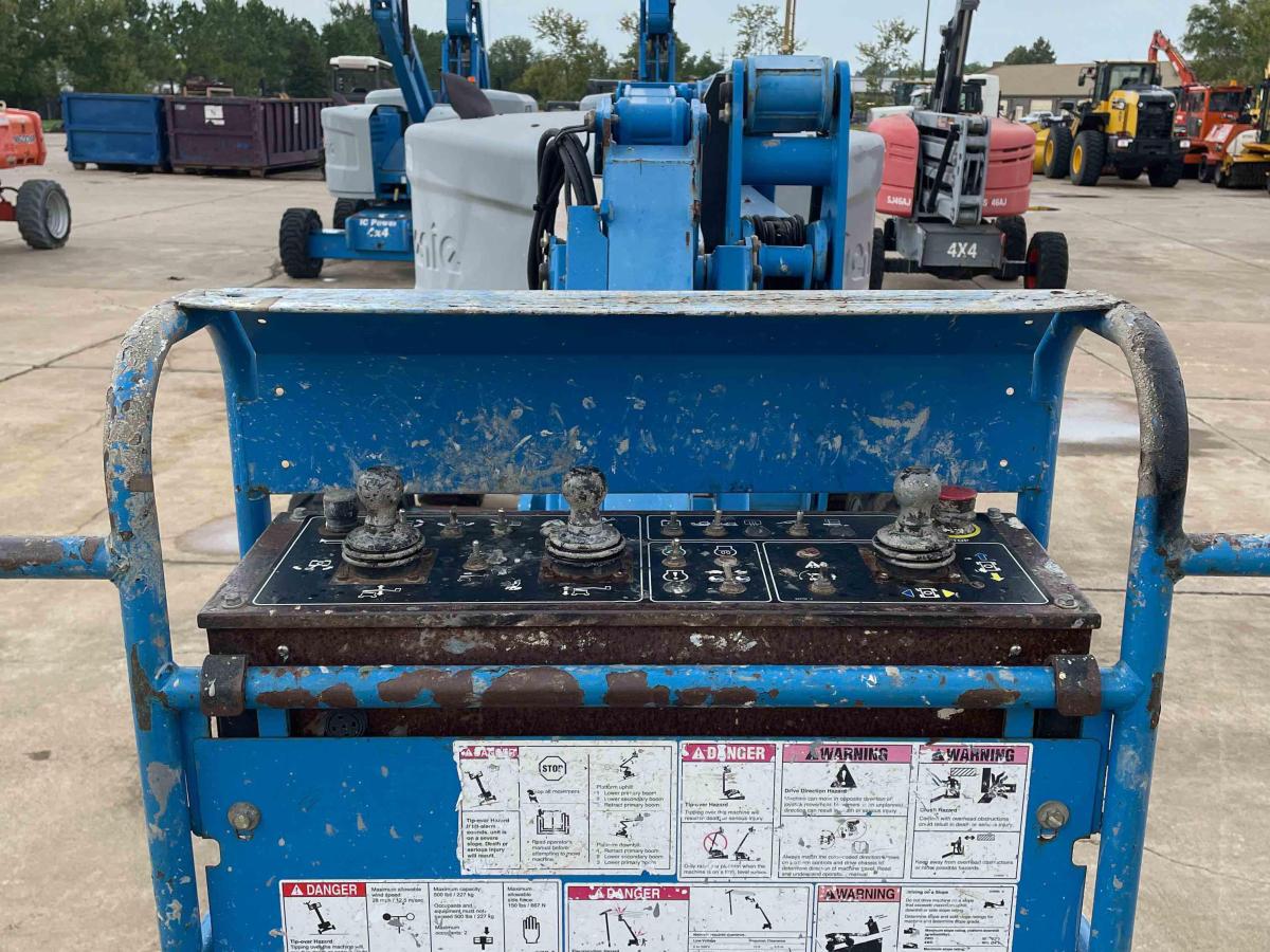 2016 Genie Z-45/25 RT