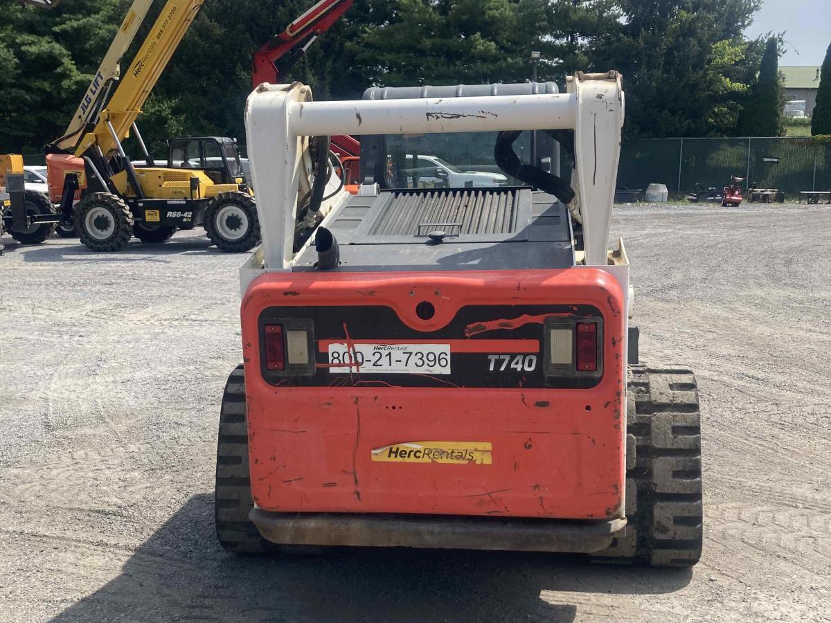 2018 Bobcat T740