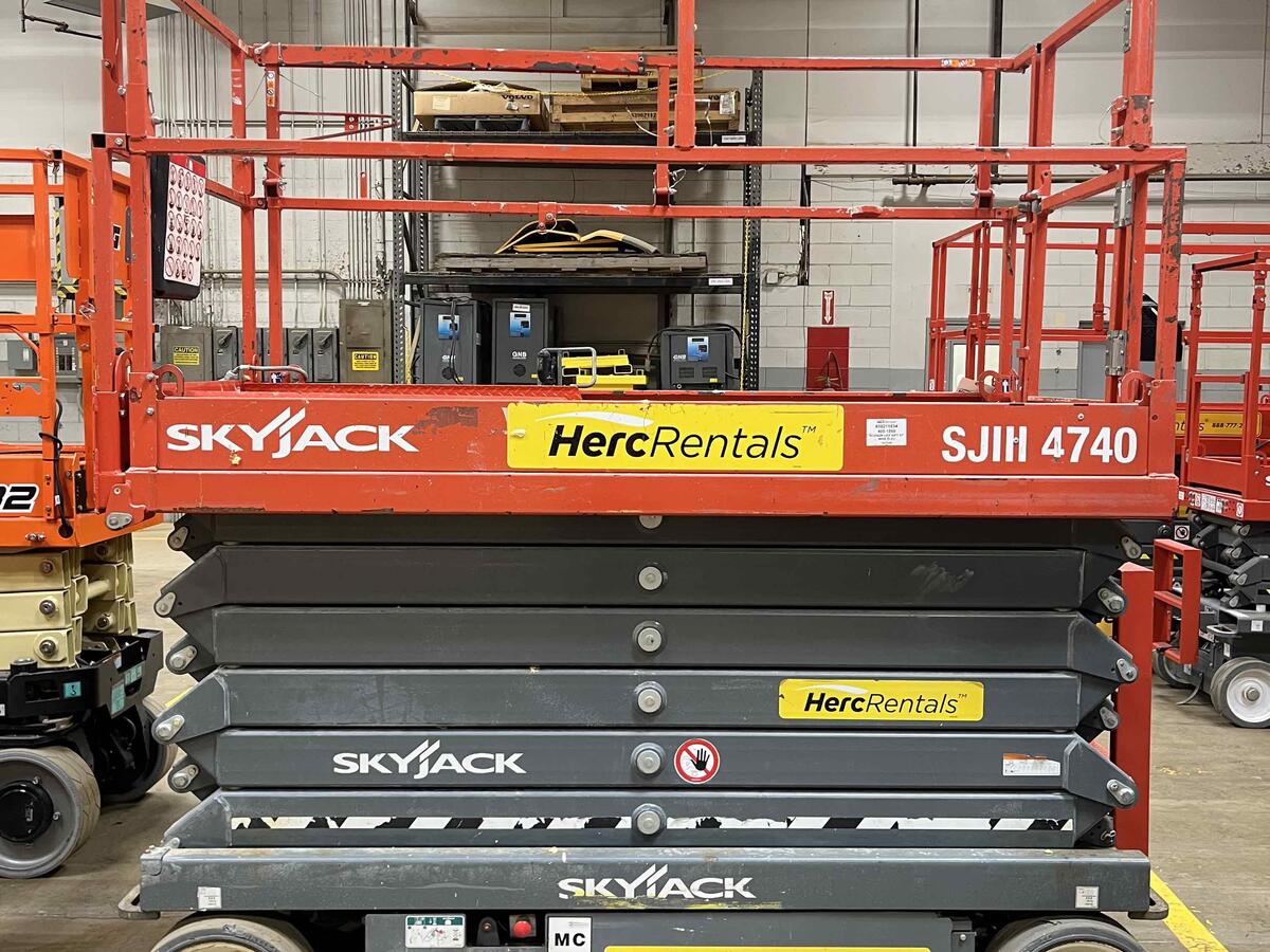 2018 Skyjack SJ4740-3